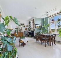 Charmante 2-Zimmer-Wohnung mit EBK & Balkon im denkmalgeschützten Mehrfamilienhaus - Falkenstein/Vogtland