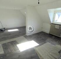 !!! ImmoPoint !!! 30er Zone - zentrumsnahe und doch ruhig Dachgeschoss mit Gartenmitbenutzung !!! (3 BK 80 - 3.OG) - Iserlohn !!! ImmoPoint !!! 30er Zone - zentrumsnahe und doch ruhig Dachgeschoss mit Gartenmitbenutzung !!! (3 BK 80 - 3.OG) - Iserlohn