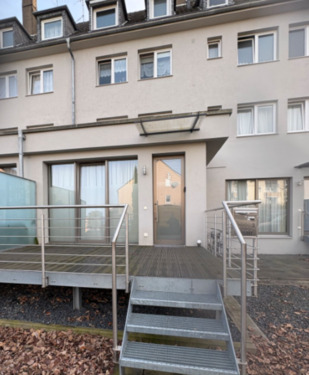 Foto - Top renoviertes EG- Apartment mit separatem Eingang & Terrasse