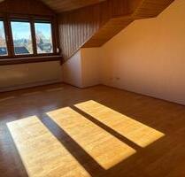 Helle Dachgeschoss-Wohnung in Plattling
