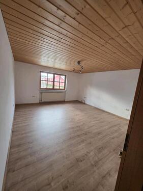 Foto - Neu renovierte 90qm Wohnung - 800,00&nbsp;EUR Kaltmiete, ca.&nbsp; 90,00&nbsp;m&sup2;