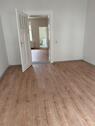 Foto - Renovierte 2- Zimmer- Wohnung in Bahnhofsnähe