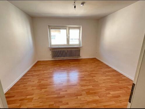 Foto - 3 Zimmer Erdgeschoßwohnung zur Miete in Ludwigshafen am Rhein