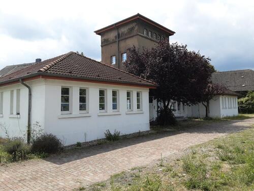 Foto - Haus mit Garten zur individuellen Nutzung Wohnen+Gewerbe