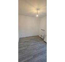 Zimmer vermieten - 600,00 EUR Kaltmiete, ca. 190,00 m² in Rüsselsheim am Main (PLZ: 65428) Zimmer vermieten - 600,00 EUR Kaltmiete, ca. 190,00 m² in Rüsselsheim am Main (PLZ: 65428)