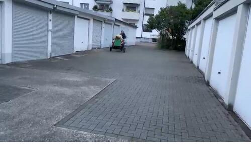 Foto - Garage für Kleinwagen oder Motorräder in Opladen zu vermieten