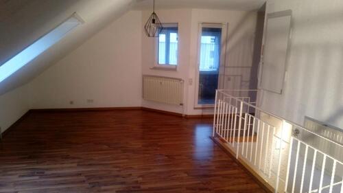 Foto - Wohnung 3 Zimmer Dachgeschoß - 530,00 EUR Kaltmiete, ca.  90,00 m²