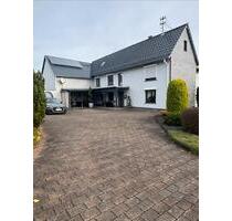 Einfamilienhaus mit Scheune und voll erschlossenem Baugrundstück - Horhausen (Westerwald)