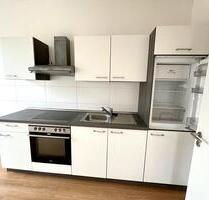 Zentrale 2 Zimmer Wohnung mit Einbauküche zu vermieten - Weißenfels