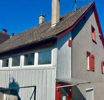 Zweifamilienhaus mit Ausbaupotential in 88250 Weingarten