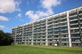 Foto - Gute Aussichten: Sanierte Wohnung mit Loggia und Blick ins Grüne!