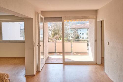 Foto - Bezugsfrei – zentral & ruhig: 90 m², 2. OG mit Aufzug, 2 Balkone