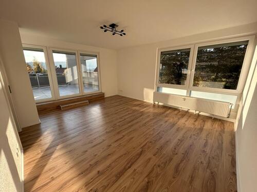 Foto - Modernisierte 3-Zi-Whg mit Dachterrasse in zentraler Lage in HDH
