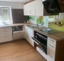 Vermiete 2 Zimmer Wohnung mit Küche Bad Balkon Garten - Pocking