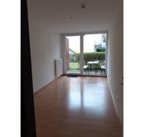 Gepflegte 1 Zimmer-EG-Wohnung mit EBK und Garage in Regensburg - Nittendorf