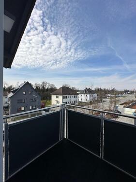 Foto - Neuwertige 3-Zimmer-Wohnung mit Balkon - zentral in Bogen