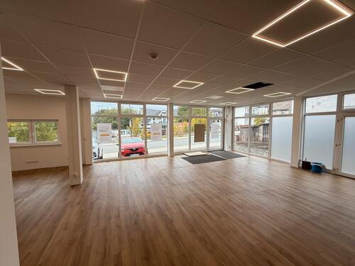 Foto - Modernes Ladenlokal in Winterberg – 200 m², top Ausstattung, zent
