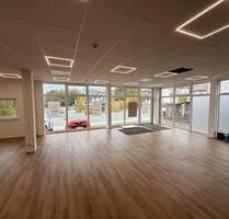 Modernes Ladenlokal in Winterberg – 200 m², top Ausstattung, zent