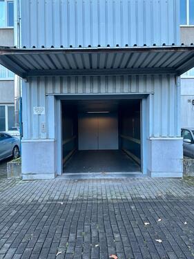 Foto - Parkplatz monatlich zu mieten zum abstellen von Fahrzeugen