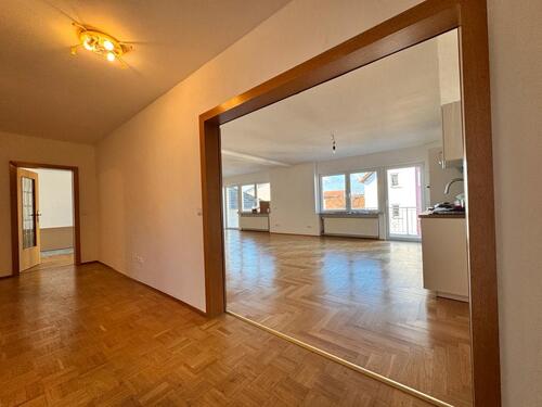 Foto - Exklusive, lichtdurchflutete 5,5 Zimmer-Wohnung - Saniert