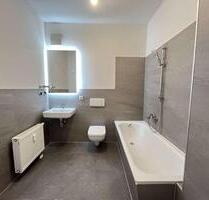 Lichtdurchflutete Wohnung mit grünem Innenhoft – wird für Sie neu saniert - Chemnitz Bernsdorf