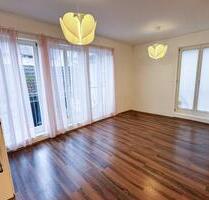 Loftartige 1-Zimmer-Wohnung (69 m²) im ruhigen Hinterhof - Groß-Zimmern