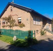 Freistehendes Einfamilienhaus mit großem Garten - Schleiden