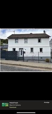 Foto - Süßes Einfamilienhaus für eine kleine Familie