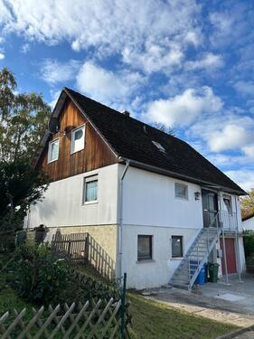 Foto - Charmantes Haus, teil-vermietet mit großem Grundstück