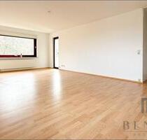 Langen: 2-Zimmer-Wohnung mit Balkon, Fahrstuhl und Schwimmbad - Geestland