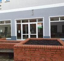Großzügige Gewerbeeinheit mit Lagerfläche in bester Lage!! - Oschersleben (Bode)
