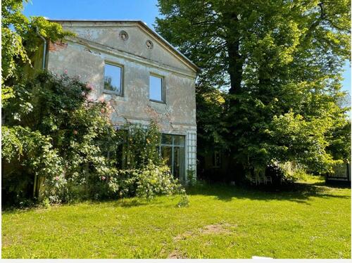 Foto - Historisches Gutshaus - 199.000,00&nbsp;EUR Kaufpreis, ca.&nbsp; 300,00&nbsp;m&sup2;