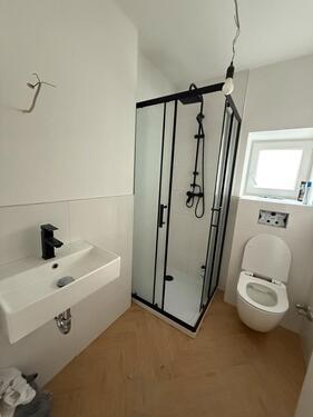 Foto - Frisch sanierte zwei Zimmerwohnung für Singles oder Paare i