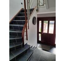 6-Zimmer-Maisonette-Wohnung mit Wintergarten, Balkon & Carport - Hilter am Teutoburger Wald