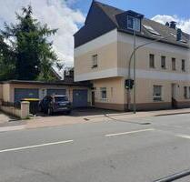 Duisburg Homberg Mehrfamilienhaus + Garagen
