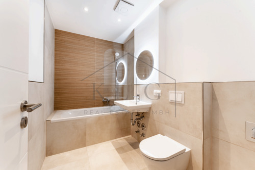 Foto - Kernsanierte 2-Zimmer-Wohnung mit neuer Einbauküche und Tiefgarag