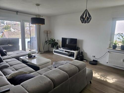 Foto - Sanierte 4-Zimmer Erdgeschosswohnung mit Balkon in Oberderdingen