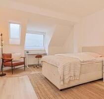 Top Rendite + Provisionsfrei: 4-Zimmer-Wohnung Aufzug Zoopark - Düsseldorf Düsseltal