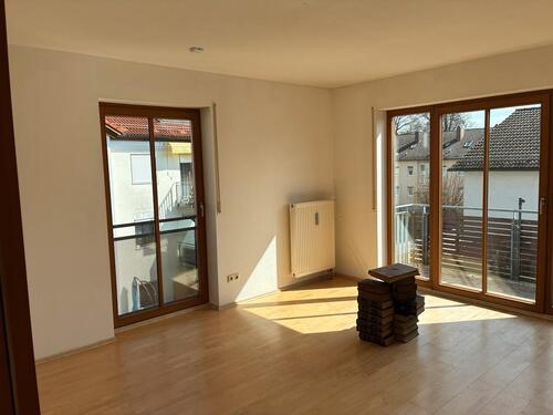 Foto - Zentral gelegene 3 Zimmer Wohnung in Traunreut, 85 m2, neue Küche