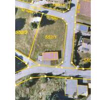 Schönes Grundstück voll erschlossen mit 4 Garagen - Schwarzenbach am Wald