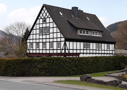 Foto - Mehrfamilienhaus, Wohnhaus zum Kaufen in Eslohe (Sauerland)