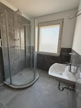 Foto - Erstbezug nach Sanierung - 2-Zimmer-Wohnung mit Tageslichtbad