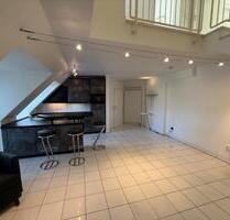 Maisonette-Dachgeschosswohnung mit Balkon in der Innenstadt - Schweinfurt Gartenstadt