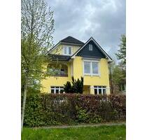 Stilvolle 3-Zimmer-Altbauwohnung mit Balkon (Befristet) - Hamburg Groß Borstel