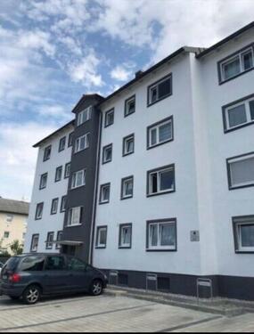 Foto - Schöne renovierte 3 Zimmer Wohnung Zentrumsnah Riesiger Balkon