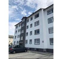 Schöne renovierte 3 Zimmer Wohnung Zentrumsnah Riesiger Balkon - Waldkraiburg