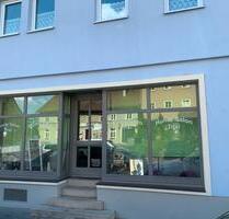 Laden zu vermieten Stadtmitte, Kitzingen für Büro, Physio, Friseu