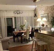 Haus-im-Haus-Gefühl: Split-Level-Whg. mit 2 Dachterrassen+Balkon - Friedrichsdorf