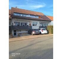 Bovenden-Eddigehausen: 1 ½ Zimmer Wohnung mit Loggia