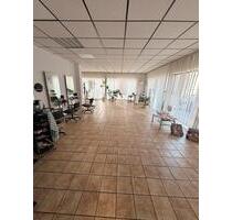 Ladenlokal zu vermieten - 850,00&nbsp;EUR Kaltmiete, ca.&nbsp; 150,00&nbsp;m&sup2; in Nordenham (PLZ: 26954)